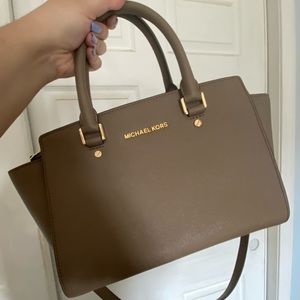 Selma Medium Michael Kors crossbody